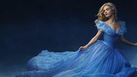 Cinderella review (2015) Lily James - Qwipster's Movie Reviews