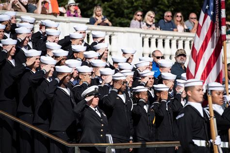 DVIDS - Images - A Navy Full Honors Wreath-Laying Ceremony is Conducted at the Tomb of the ...