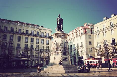 Chiado & Bairro Alto - Lisbon Travel Guide