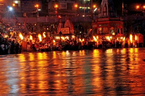 GANGA AARTI HARIDWAR- A SPRITUAL BEAUTY - Swikriti's Blog