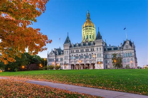 Do U.S. Expats Need to File Connecticut State Taxes?