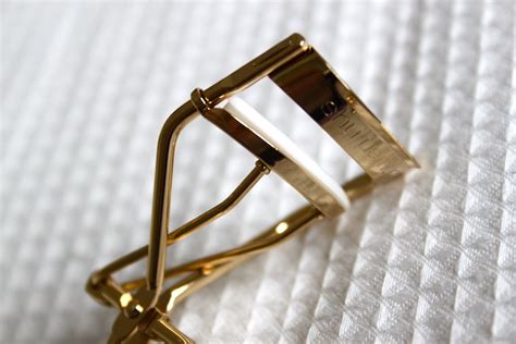 the beauty series | uk beauty blog: shu uemura gold eyelash curler