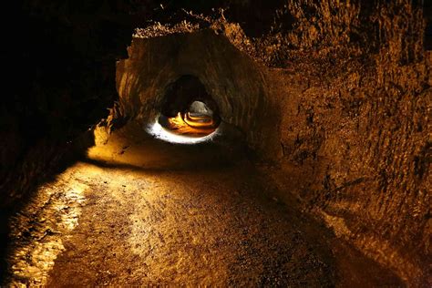 Hawaii's Famous Lava Tubes: The Complete Guide