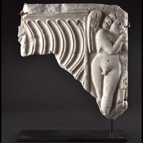 CUPID ON ROMAN MARBLE SARCOPHAGUS – Galerie Golconda