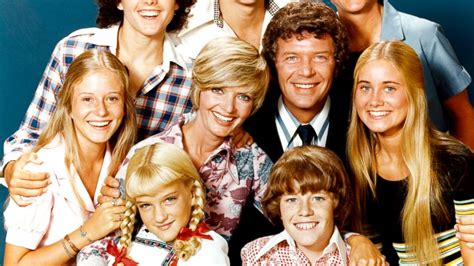 Celebrities Remember 'Brady Bunch' Star Florence Henderson - ABC News