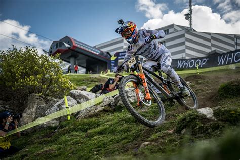 Rachel Atherton: La Mamma più veloce del DH vince a Lenzerheide ...