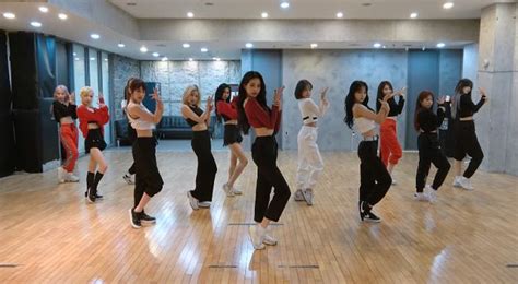 IZ*ONE (아이즈원) - 'Panorama' Dance Practice - Pantip