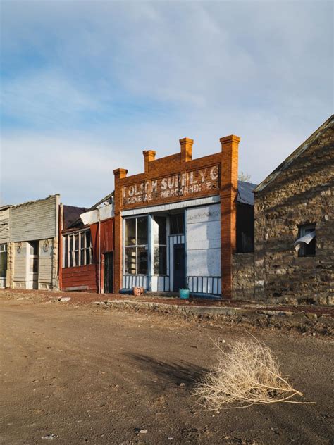 Explore the Abandoned Ghost Towns of New Mexico