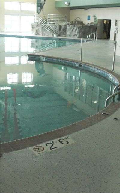 Community center pool reopens | Chaska News | swnewsmedia.com