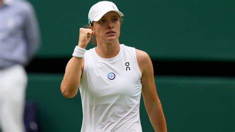 Wimbledon: Iga Swiatek, Aryna Sabalenka and Elina Svitolina all make it through at All England ...