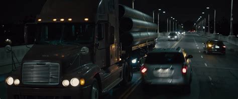 IMCDb.org: Freightliner Century Class in "Furious 7, 2015"