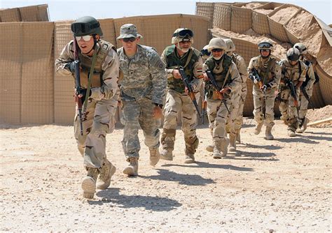File:Iraqi army 03 2011.jpg - Wikipedia, the free encyclopedia