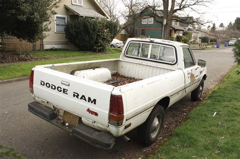 OLD PARKED CARS.: 1981 Dodge Power Ram D50 Custom 4WD.