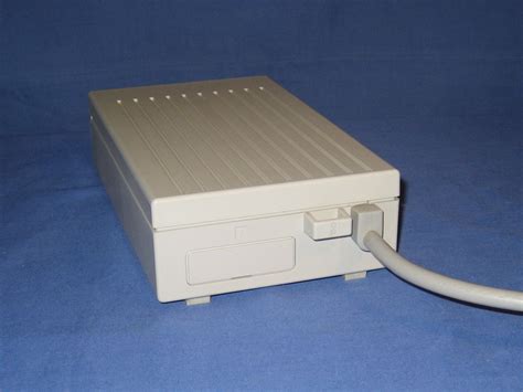 Apple floppy drives - computers.popcorn.cx