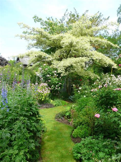 Juin 2012 en 2024 | Les plus beaux jardins, Idées jardin, Beaux jardins