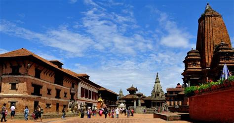 Bhaktapur Durbar Square - Trekking Trail Nepal