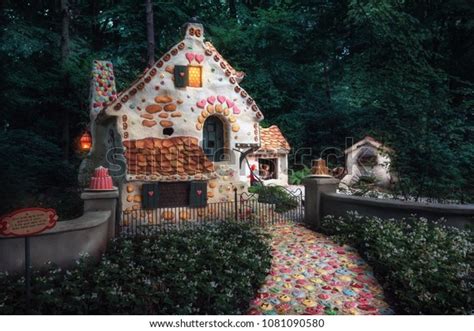 Hansel Gretel House: Over 342 Royalty-Free Licensable Stock Photos ...