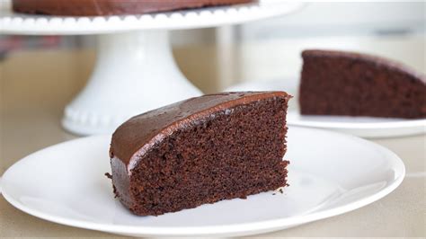 Vegan Chocolate Cake Recipe - DailyVeganLife.com