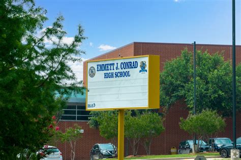 Emmett J Conrad High School, Rankings & Reviews - Homes.com