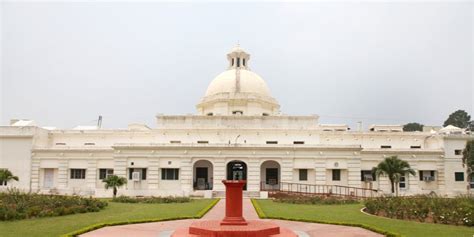 IIT Roorkee Placements 2022: 6 international job offers with highest ...