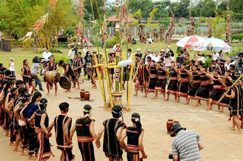 Tour du lịch Làng văn hóa 54 dân tộc Việt Nam - Du lịch Ba Vì