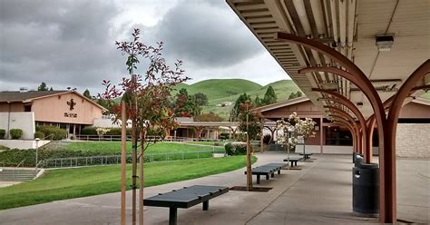 Mission San Jose High School in Fremont, California | Sygic Travel