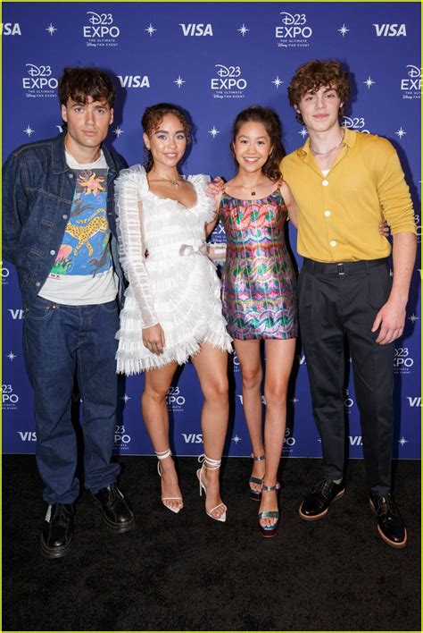 Full Sized Photo of avatar cast at d23 03 | Avatar 2's Young Stars Step Out Together for D23 ...