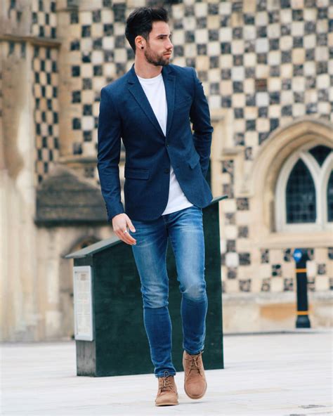 Smart Casual Dress Code For Men: Ultimate Style Guide | Casual dress ...