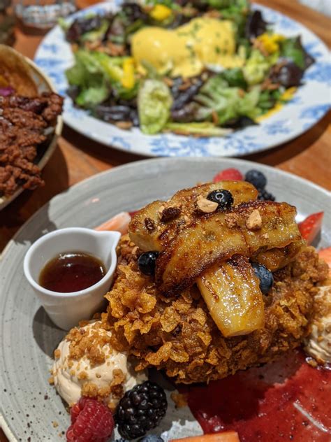 The 11 Best Brunch Places in Downtown Vancouver - Vancouver Tips