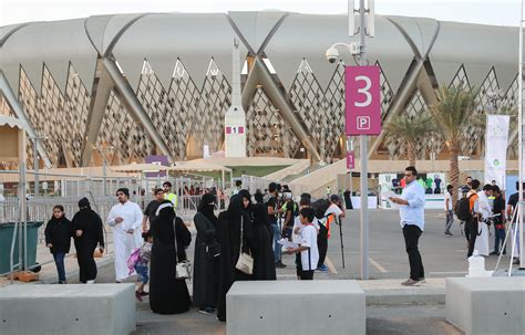 Saudi Arabia stadiums welcome female football fans for first time ...