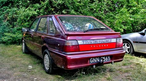 Pobliska Ulica: 1998 FSO Polonez Caro Plus 1.6