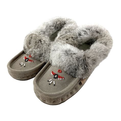 Men's Rabbit Fur Thunderbird Beaded Fleece Lined Moccasin Slippers – Moccasins Canada