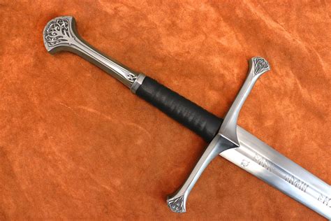 Battle ready Anduril Sword I by bladesmiths darksword-armory.com