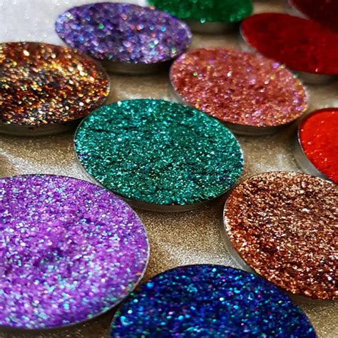 Holographic Glitter Powder For Epoxy Floor Coating - Buy Metallic Glitter Powder For Floor ...