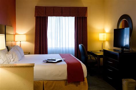 Holiday Inn Express Hotel & Suites Oxford, an IHG Hotel Oxford, Mississippi, US - Reservations.com