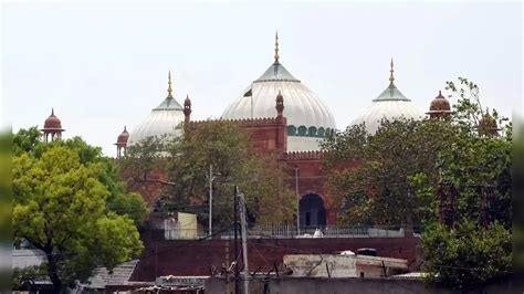 Shahi Idgah-Krishna Janmabhoomi order challenged in SC; hearing today