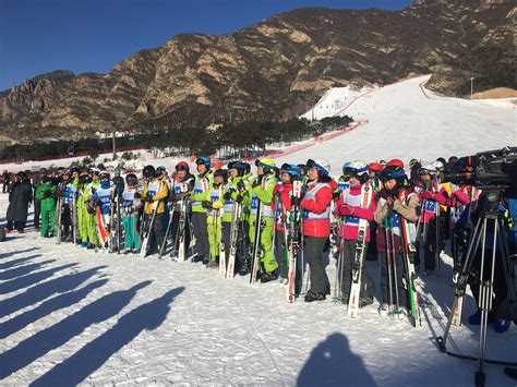 Beijing 2022 on Twitter: "#Beijing2022 tested the skiing skills of some 232 doctors and nurses ...