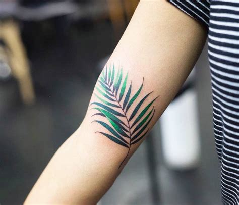 Fern leaf tattoo by Zihee Tattoo | Photo 26435