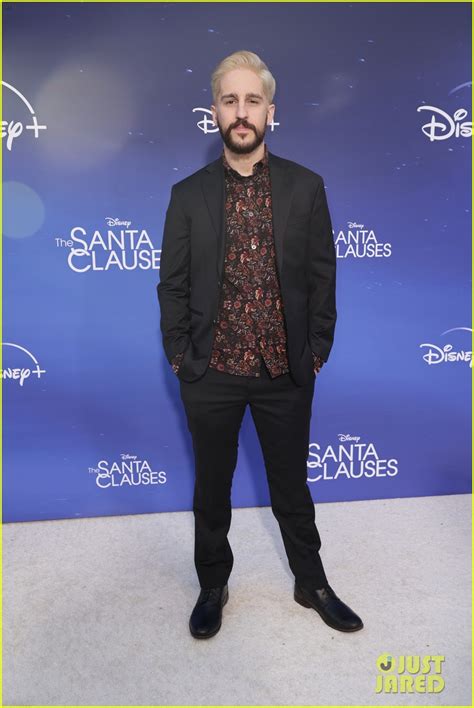 Photo: eric lloyd santa clause acting step back 05 | Photo 4857413 | Just Jared: Entertainment News