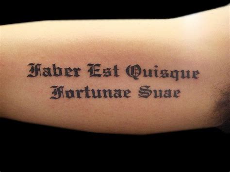 Latin text tattoo lettering | Tatuagens em latim, Frases pra tatuar, Frases tatuagem