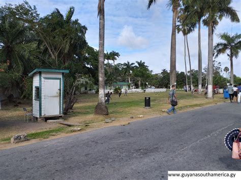 The Botanical Gardens – Photos of Guyana