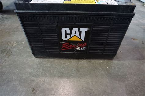 CATERPILLAR 1000 CCA MAINTENANCE FREE BATTERY - Big Valley Auction