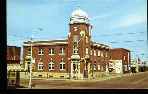 Postcard 10523: McRae's Photo House,, [Post-office, Lloydminster, Alberta - Saskatchewan.] ([194-])