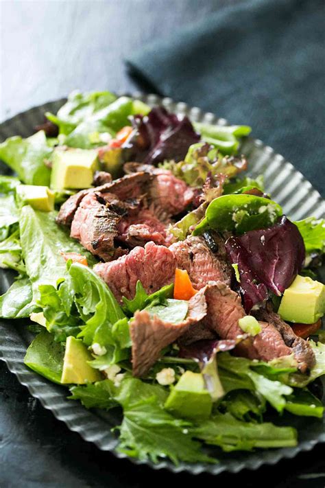 Easy Steak Salad with Lemon Vinaigrette Recipe