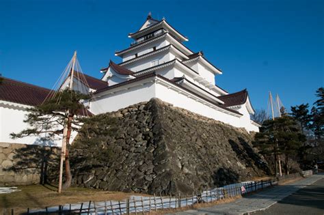 Aizu Wakamatsu Castle -White five-story main tower endured harsh battle ...