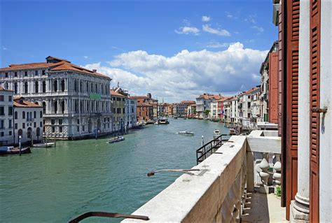 Dream and Plan - Venice Travel Guide - The Monastery Stays Blog