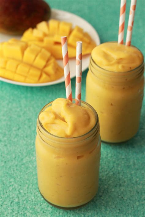 Mango Smoothie (2 Ingredients, 5 minutes) - Loving It Vegan