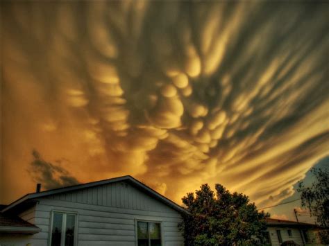 20 Amazing Cloud Formations - Snow Addiction - News about Mountains ...