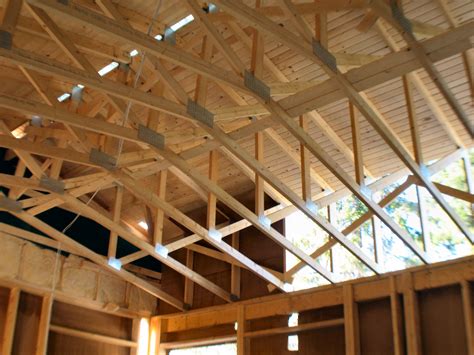 File:Wooden roof structure.jpg - Wikimedia Commons