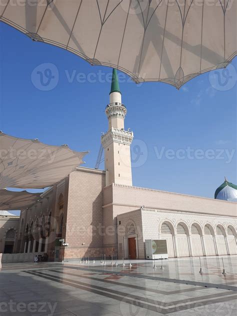 Beautiful daytime view of Masjid Al Nabawi, Medina, Saudi Arabia ...